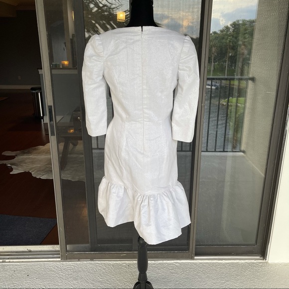 White dress - Picture 3 of 4